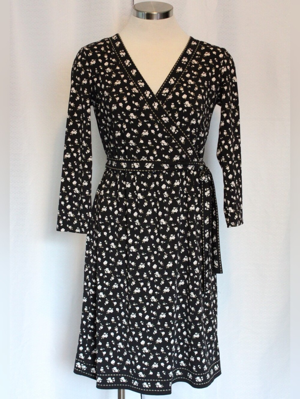 NWT Max Studio Black & White Floral Wrap Dress Womens XS